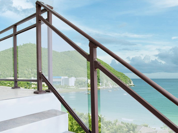 別墅玻璃樓梯扶手圖片