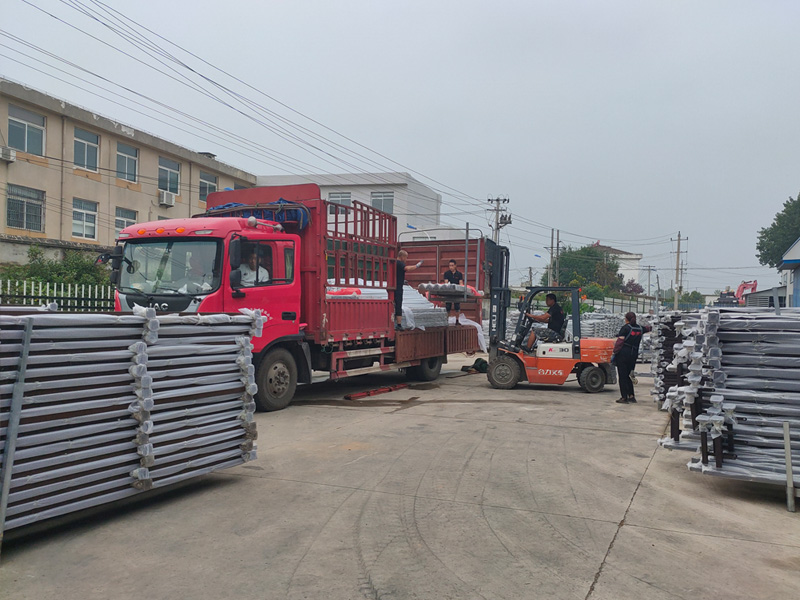 金用護欄2020年7月21日靠墻樓梯扶手發貨！