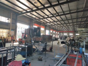 金用護欄2020年8月17日鋅鋼百葉窗裝車發貨！