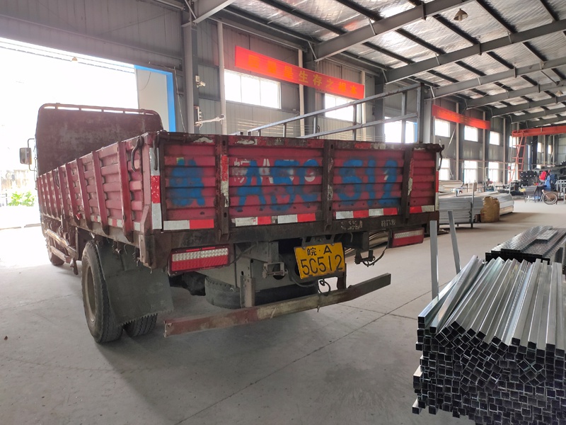 金用護欄2020年8月22日鋁合金護窗欄桿發貨！