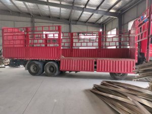 金用護欄2020年8月25日鋅鋼百葉窗發貨！