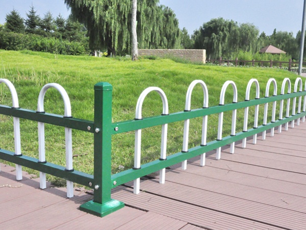 圍欄和圍墻護欄一樣嗎？看過這里你就知道了！