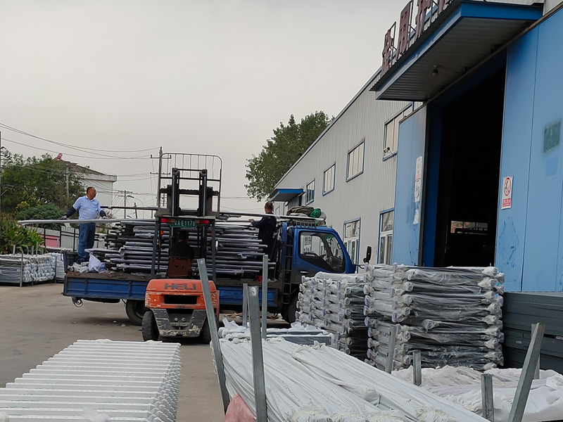 金用護欄2020年9月21日鋅鋼飄窗護欄發貨! 金用護欄2020年9月21日鋅鋼飄窗護欄發貨!