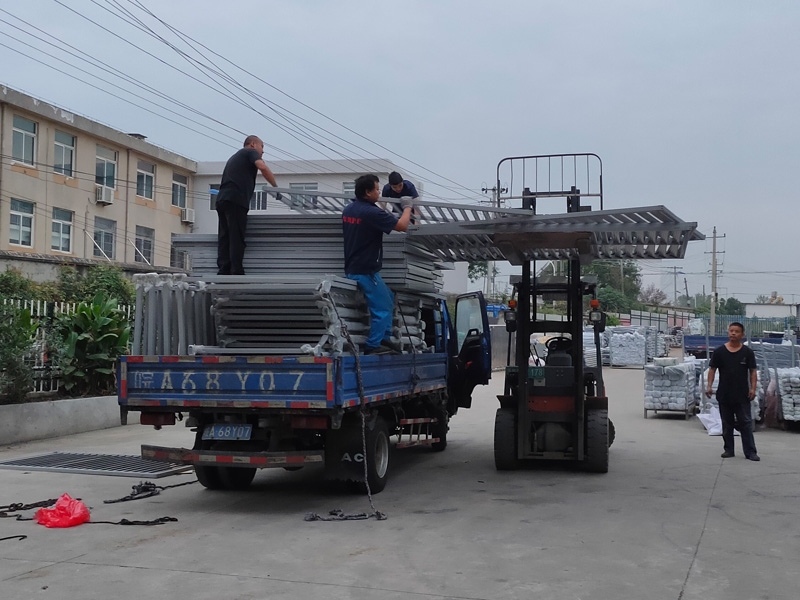 金用護(hù)欄2020年9月24日鋅鋼百葉窗發(fā)貨! 金用護(hù)欄2020年9月24日鋅鋼百葉窗發(fā)貨!