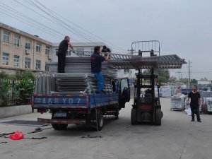 金用護(hù)欄2020年9月24日鋅鋼百葉窗發(fā)貨！