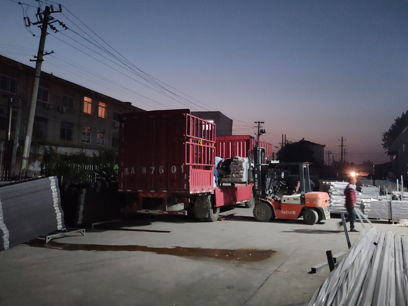 金用護欄2020年10月23日鋅鋼陽臺護欄發貨！