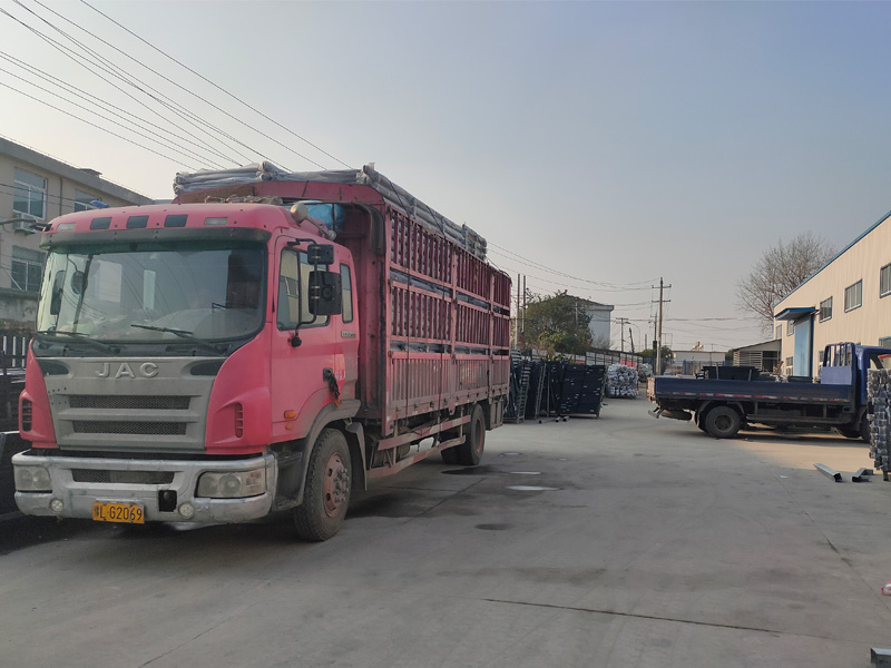 金用護欄2020年11月30日鋅鋼陽臺護欄發(fā)貨！