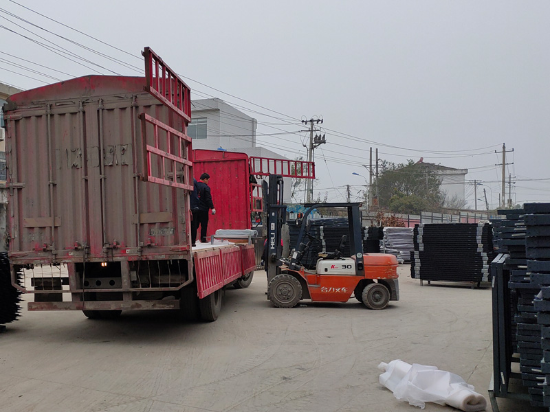 金用護欄2020年12月10日鋅鋼陽臺護欄發(fā)貨! 金用護欄2020年12月10日鋅鋼陽臺護欄發(fā)貨!