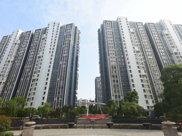 合肥銀領(lǐng)時代小區(qū)百葉窗、樓梯扶手定制