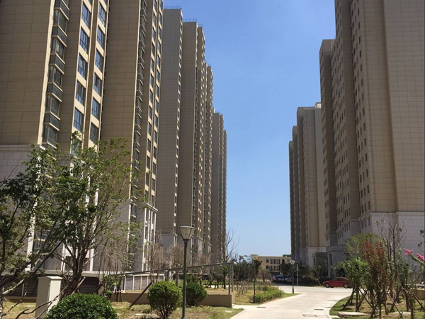 淮北桓湖花園小區鋅鋼陽臺護欄、鋅鋼百葉窗定制 淮北桓湖花園小區鋅鋼陽臺護欄、鋅鋼百葉窗定制