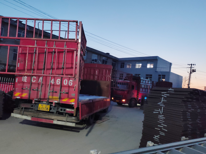 金用護欄2021年3月22日鋁合金百葉窗發貨! 金用護欄2021年3月22日鋁合金百葉窗發貨!