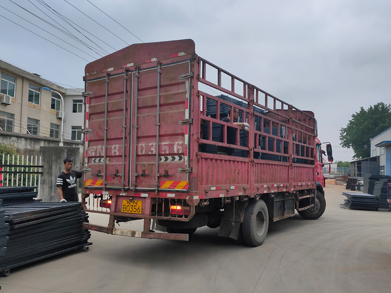 金用護欄2021年5月12日鋅鋼空調護欄發貨! 金用護欄2021年5月12日鋅鋼空調護欄發貨!