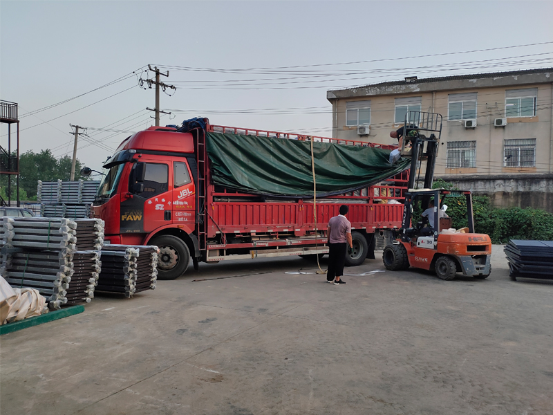 金用護(hù)欄2021年7月30日鋅鋼陽臺護(hù)欄發(fā)貨! 金用護(hù)欄2021年7月30日鋅鋼陽臺護(hù)欄發(fā)貨!