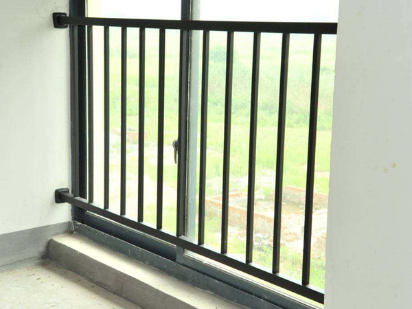 飄窗護(hù)欄材質(zhì)種類 飄窗護(hù)欄材質(zhì)種類