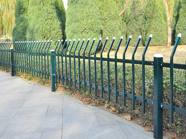 綠化護(hù)欄多少線一米？