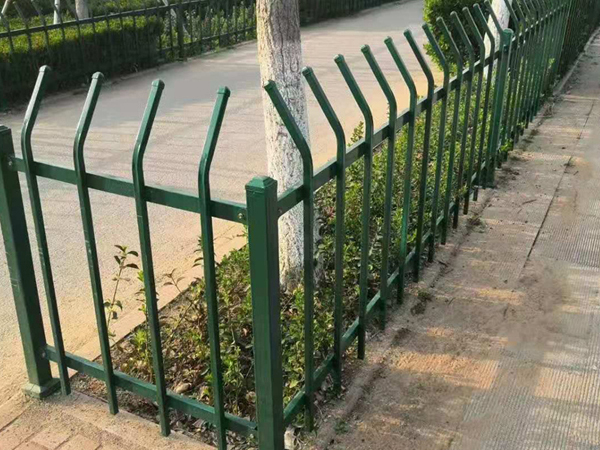 綠化護欄廠家怎么選擇? 綠化護欄廠家怎么選擇?