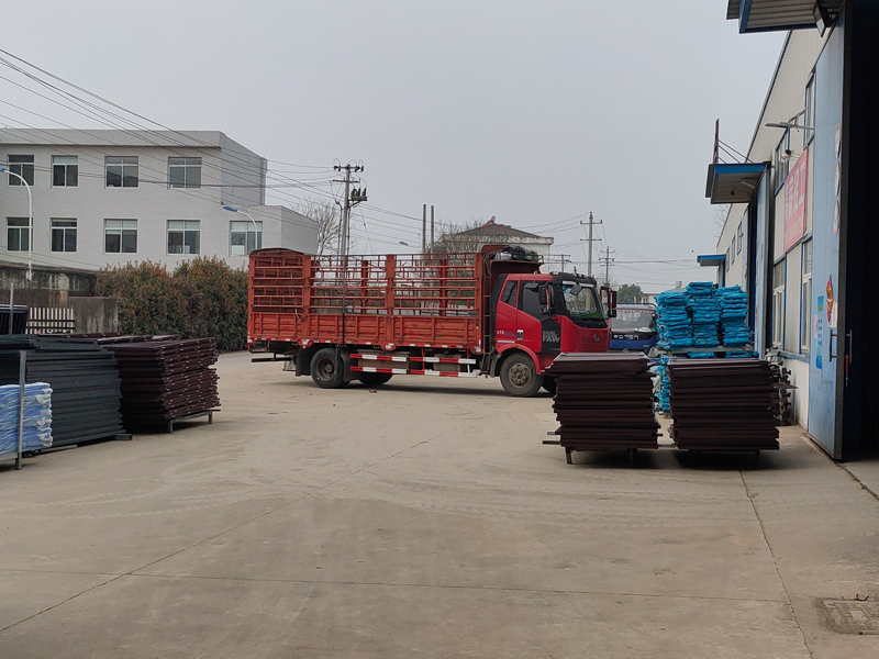 金用護欄2022年3月12日鋅鋼飄窗欄桿裝車發(fā)貨! 金用護欄2022年3月12日鋅鋼飄窗欄桿裝車發(fā)貨!