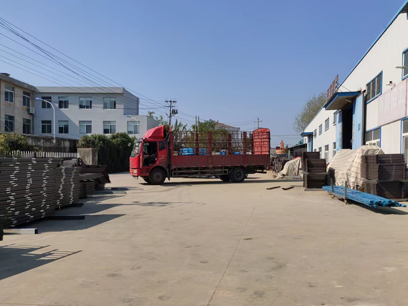 金用護欄2022年11月5日鋅鋼百葉窗裝車發貨！