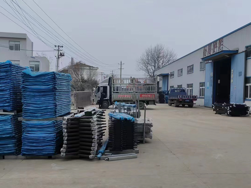 金用護(hù)欄2023年1月5日鋅鋼百葉窗裝車(chē)發(fā)貨! 金用護(hù)欄2023年1月5日鋅鋼百葉窗裝車(chē)發(fā)貨!