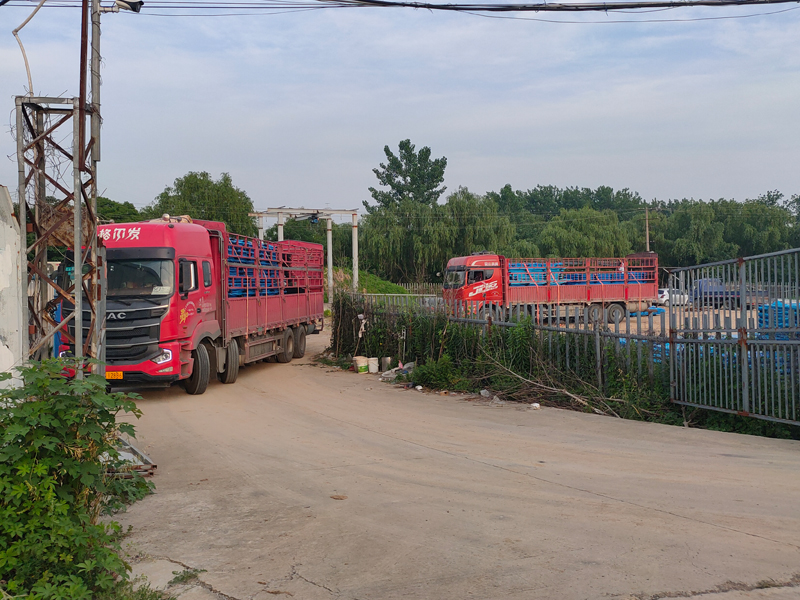 2023年5月20日鋅鋼陽臺護欄裝車發貨！