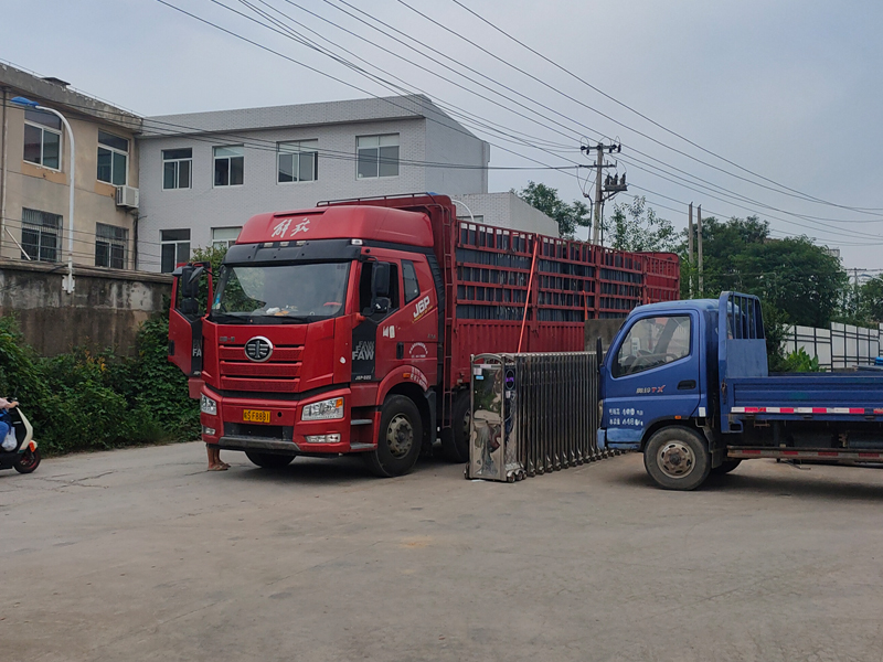 2023年6月21日鋁合金百葉窗裝車發貨！