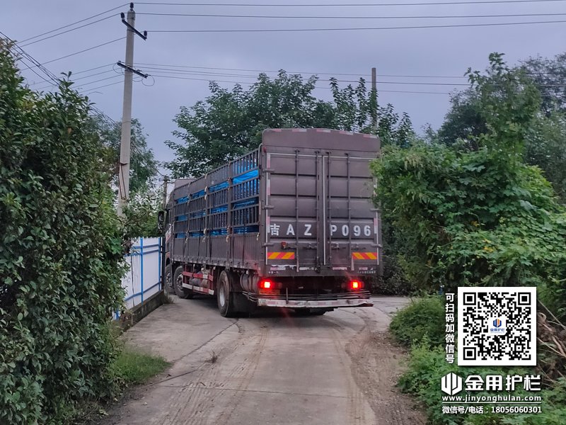 2023年9月15日鋅鋼陽臺護欄裝車發貨! 2023年9月15日鋅鋼陽臺護欄裝車發貨!