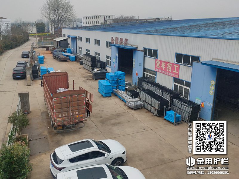 2024年3月29日鋅鋼組裝式欄桿裝車發貨！