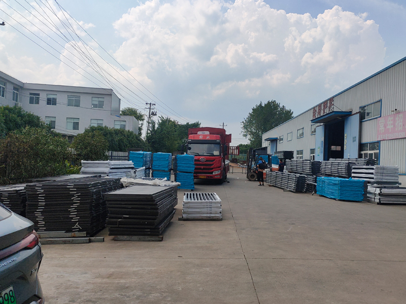 2024年8月10日鋅鋼百葉窗裝車發(fā)貨! 2024年8月10日鋅鋼百葉窗裝車發(fā)貨!