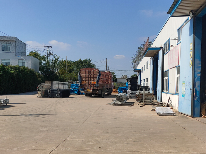 2024年10月26日鋅鋼百葉窗裝車發貨! 2024年10月26日鋅鋼百葉窗裝車發貨!