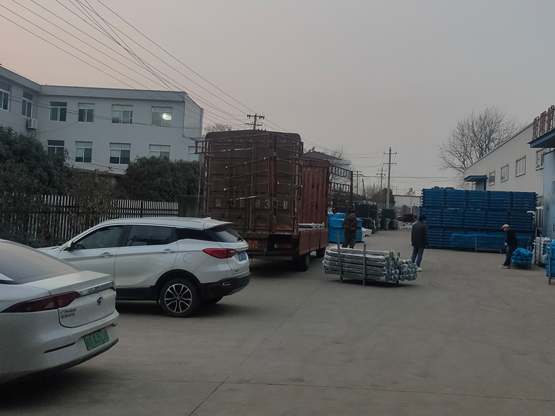 2024年12月30日鋅鋼組裝欄桿裝車發貨! 2024年12月30日鋅鋼組裝欄桿裝車發貨!