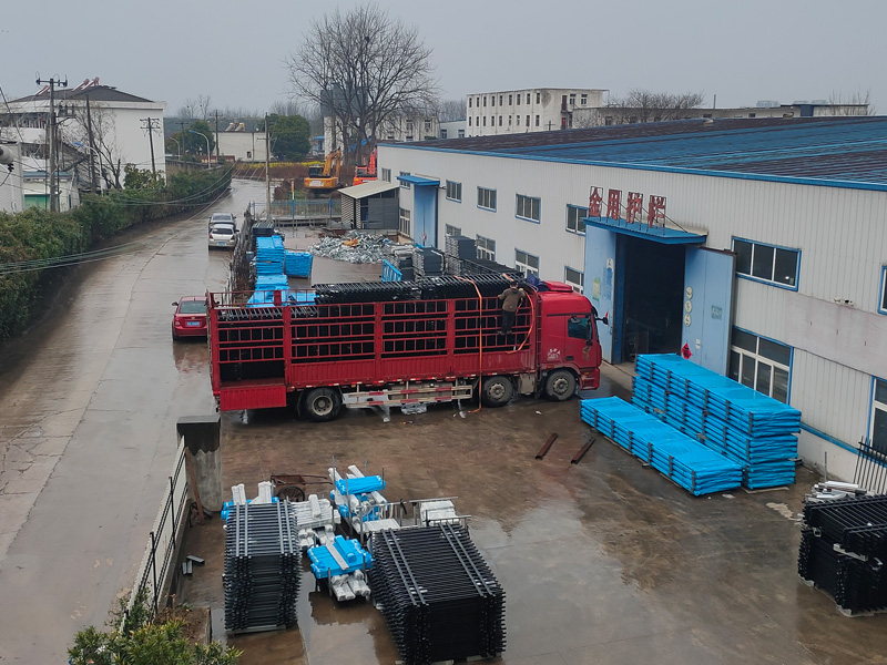 2025年3月14日鋅鋼圍墻護欄裝車發貨! 2025年3月14日鋅鋼圍墻護欄裝車發貨!