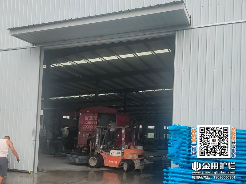 2025年8月1日鋁合金百葉窗裝車發貨! 2025年8月1日鋁合金百葉窗裝車發貨!